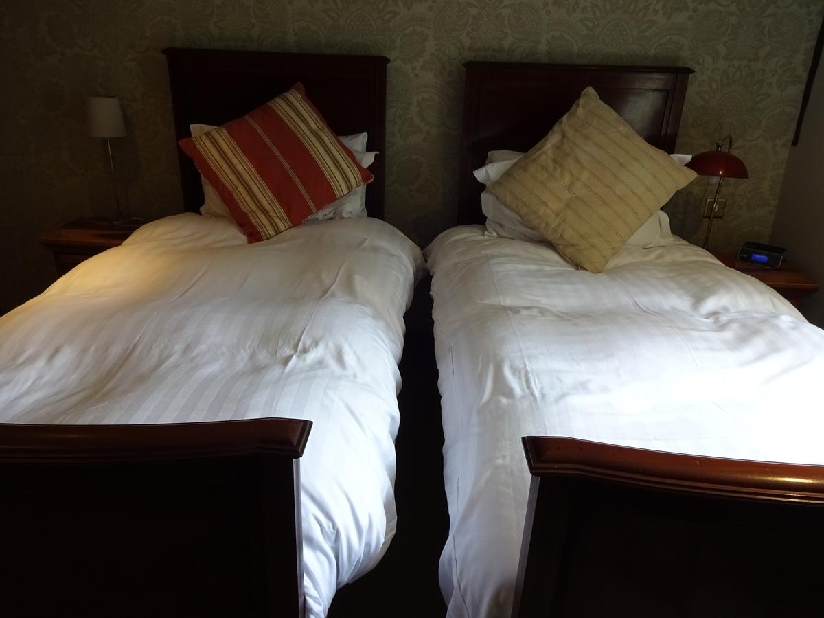 The Cross Keys Hotel Saffron Walden Bagian luar foto